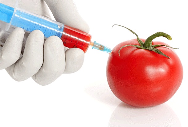 Pomodoro gonfiato con addettivi alimentari tramite siringa