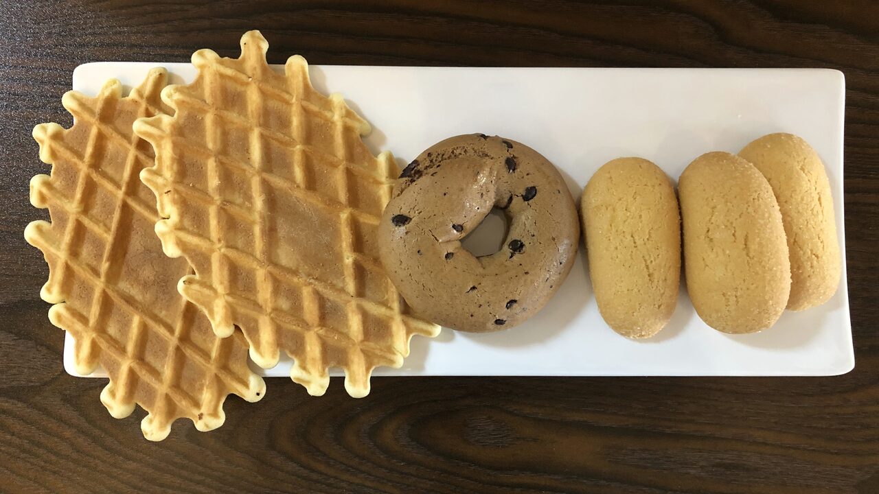 Piatto assortito: ferratelle, ciambellina e savoiardi